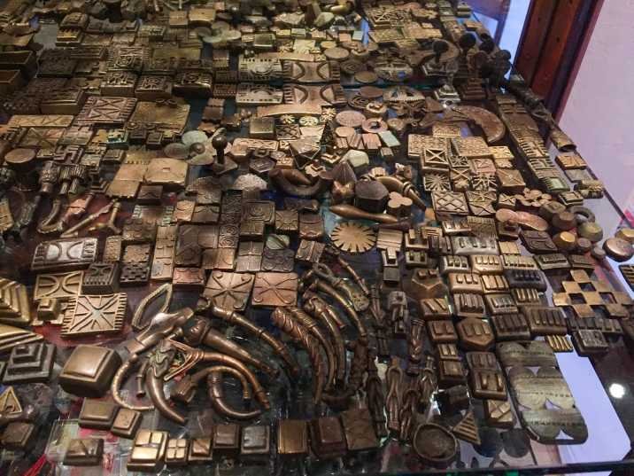 افریقہ سے نکلتا سونا: پھر بھی افریقی ملک بھوک سے مرتے کیوں ہیں؟